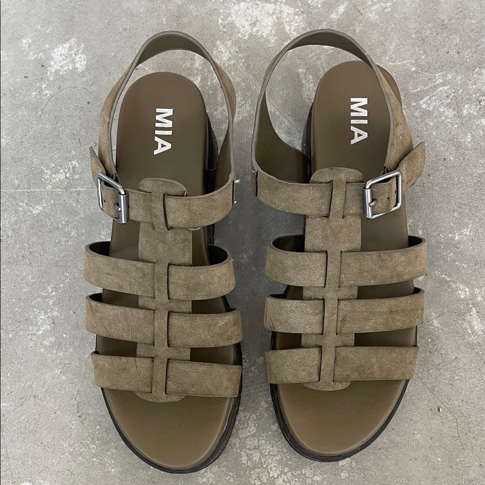 MIA Olive Green Sandals - Picture 4 of 5
